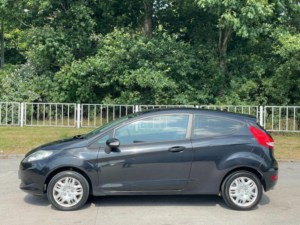 2009 Ford Fiesta 1.25 Style + 3dr in Black — image 4