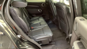 2019 Land Rover Discovery 3.0 Sd V6 Hse Auto 4WD Euro 6 (s/s) 5dr in Black — image 3