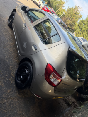 2014 Dacia Sandero 1.2 Ambiance 1.2 16v 75 in Beige — image 3