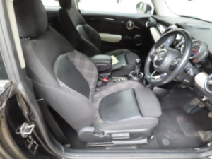 2016 MINI Hatch 2.0 Cooper Sd Euro 6 (s/s) 3dr in Black — image 4