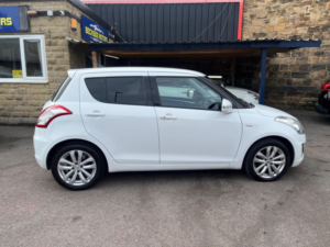 2013 Suzuki Swift 1.3 Ddis Sz4 Euro 5 5dr in White — image 5