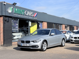 2016 BMW 3 Series 2.0 318d Se Saloon in Silver — image 2