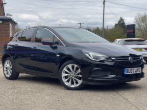 2017 Vauxhall Astra 1.4 I Turbo Tech Line Nav in Black — image 3