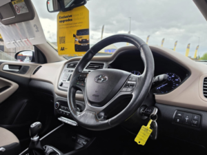 2015 Hyundai I20 1.2 Premium Se Hatchback 5dr Petrol Manual Euro 6 (84 Ps) in Grey — image 5