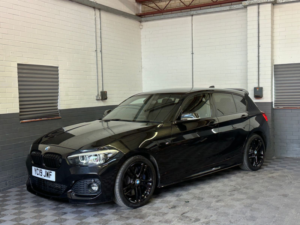 2019 BMW 1 Series 1.5 118i Gpf M Sport Shadow Edition Hatchback 5dr Petrol Auto Euro 6 (s/s) (136 Ps) in Black — image 4