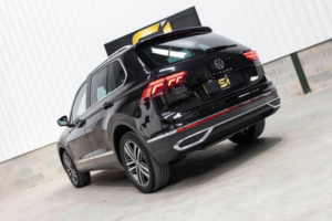 2021 Volkswagen Tiguan 2.0 Tdi Elegance DSG 4motion Euro 6 (s/s) 5dr in Black — image 4