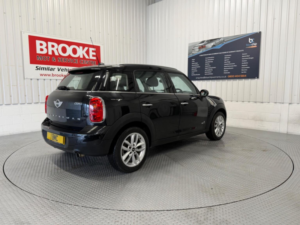 2014 MINI Countryman 1.6 Cooper All4 Euro 6 (s/s) 5dr in Black — image 4