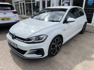 2018 Volkswagen Golf 2.0 Tdi Gtd in White — image 6
