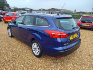 2015 Ford Focus 1.5 Tdci Titanium Euro 6 (s/s) 5dr in Blue — image 5