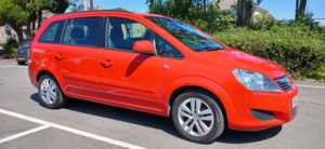 2012 Vauxhall Zafira 1.6 16v Exclusiv in Red — image 2