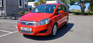 2012 Vauxhall Zafira 1.6 16v Exclusiv in Red — image 4
