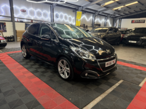 2016 Peugeot 208 1.2 Puretech Gt Line in Black — image 2