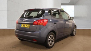 2017 Kia Venga 1.6 Crdi 3 Euro 6 (s/s) 5dr in Blue — image 4