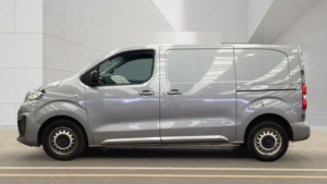 2022 Peugeot Expert 2.0 Bluehdi 1400 Professional Premium Standard Panel Van Mwb Euro 6 (s/s) 6dr in Grey — image 2