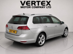 2017 Volkswagen Golf 1.2 Tsi Comfortline Connect DSG Euro 6 in Silver — image 2