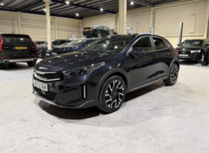 2023 Kia Xceed 1.5 T-Gdi 3 Euro 6 (s/s) 5dr in Black — image 3