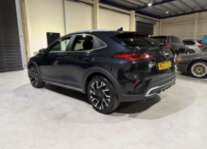2023 Kia Xceed 1.5 T-Gdi 3 Euro 6 (s/s) 5dr in Black — image 5