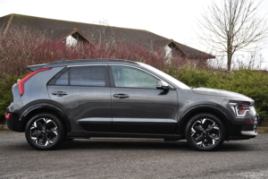 2025 Kia Niro 64.8kwh 4 SUV 5dr Electric Auto (201 Bhp) in Grey — image 2