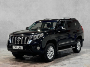2015 Toyota Land Cruiser 3.0 D-4d Invincible Auto 4WD Euro 5 5dr (7 Seats) in Black — image 4