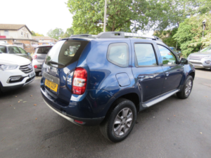 2016 Dacia Duster 1.5 Dci Laureate 4WD Euro 6 (s/s) 5dr in Blue — image 5