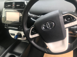 2016 Toyota Prius Prius T Spirit Vvt-I Cvt, Ulez Compliant in White — image 5