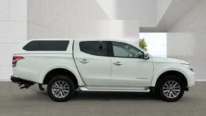 2017 Mitsubishi L200 2.4 Di-D Dc Barbarian 4WD Euro 6 4dr in White — image 3
