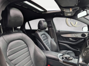 2017 Mercedes-Benz Glc 2.1 Glc220d Amg Line (premium) Coupe G-Tronic 4matic Euro 6 (s/s) 5dr in Blue — image 2