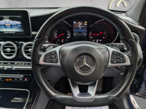 2017 Mercedes-Benz Glc 2.1 Glc220d Amg Line (premium) Coupe G-Tronic 4matic Euro 6 (s/s) 5dr in Blue — image 4