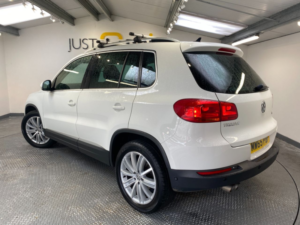 2015 Volkswagen Tiguan 2.0 Tdi Bluemotion Tech Match Edition SUV 5dr Diesel Manual 2WD Euro 6 (s/s) (150 Ps) in White — image 3