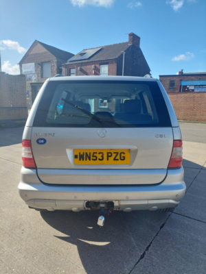 2003 Mercedes-Benz M Class 2.7 Ml270 Cdi in Silver — image 2