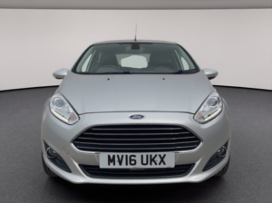2016 Ford Fiesta 1.6 Titanium Hatchback 5dr Petrol Powershift Auto Euro 6 in Silver — image 2