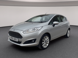 2016 Ford Fiesta 1.6 Titanium Hatchback 5dr Petrol Powershift Auto Euro 6 in Silver — image 3
