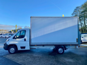 2019 Peugeot Boxer 2.0 Bluehdi 335 Built For Business Plus Box Van 3dr Diesel Manual L4 Euro 6 (160 Ps) in White — image 2
