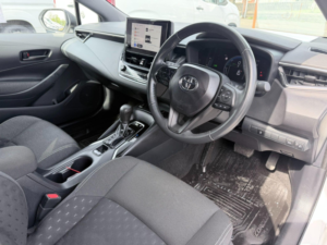 2023 Toyota Corolla 1.8 Vvt-H CVT Euro 6 (s/s) 5dr in White — image 2