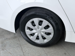 2023 Toyota Corolla 1.8 Vvt-H CVT Euro 6 (s/s) 5dr in White — image 5