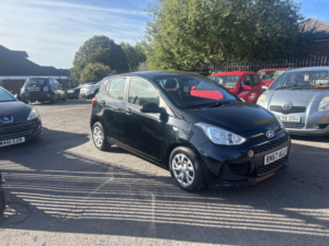 2017 Hyundai I10 1.2 I10 Se 1.2 My17 in Black — image 3