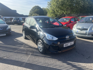 2017 Hyundai I10 1.2 I10 Se 1.2 My17 in Black — image 5