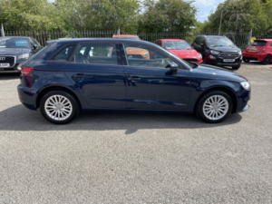 2017 Audi A3 1.6 Tdi Se Technik in Blue — image 3