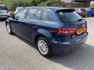 2017 Audi A3 1.6 Tdi Se Technik in Blue — image 5
