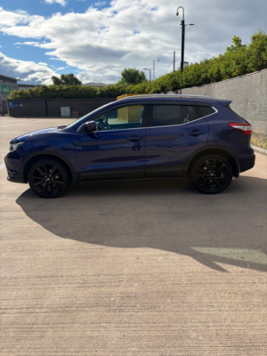 2015 Nissan Qashqai 1.5 Dci Tekna SUV 5dr Diesel Manual 2WD Euro 5 (s/s) (110 Ps) in Blue — image 2