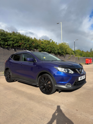 2015 Nissan Qashqai 1.5 Dci Tekna SUV 5dr Diesel Manual 2WD Euro 5 (s/s) (110 Ps) in Blue — image 6