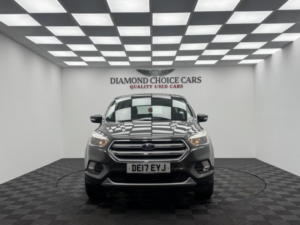2017 Ford Kuga 1.5 T Ecoboost Zetec in Grey — image 2