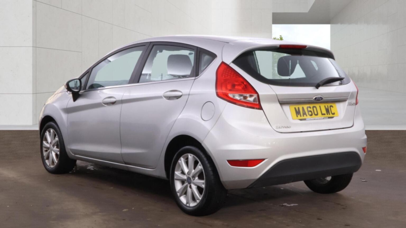 2010 Ford Fiesta 1.25 Zetec 5dr in Silver — image 1