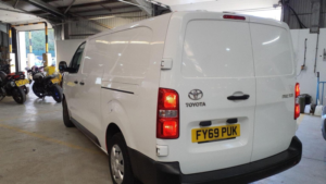 2019 Toyota Proace 2.0d Active Long Panel Van Lwb Euro 6 (s/s) 6dr in White — image 4