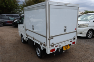 2015 Suzuki Carry Chiller Truck in White — image 4