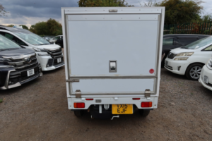 2015 Suzuki Carry Chiller Truck in White — image 5