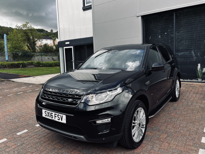 2016 Land Rover Discovery Sport 2.0 Td4 Se Tech in Black — image 1