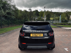2016 Land Rover Discovery Sport 2.0 Td4 Se Tech in Black — image 5