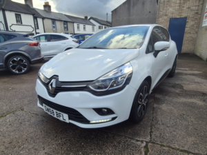 2018 Renault Clio 0.9 Play Tce 75 My18 in White — image 6