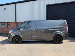 2017 Ford Transit Custom 2.0 Tdci 290 Sport L2 H1 5dr in Grey — image 4